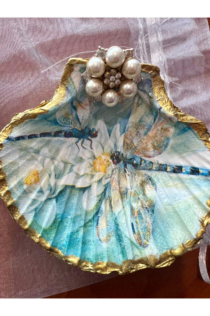 Decoupage Shells