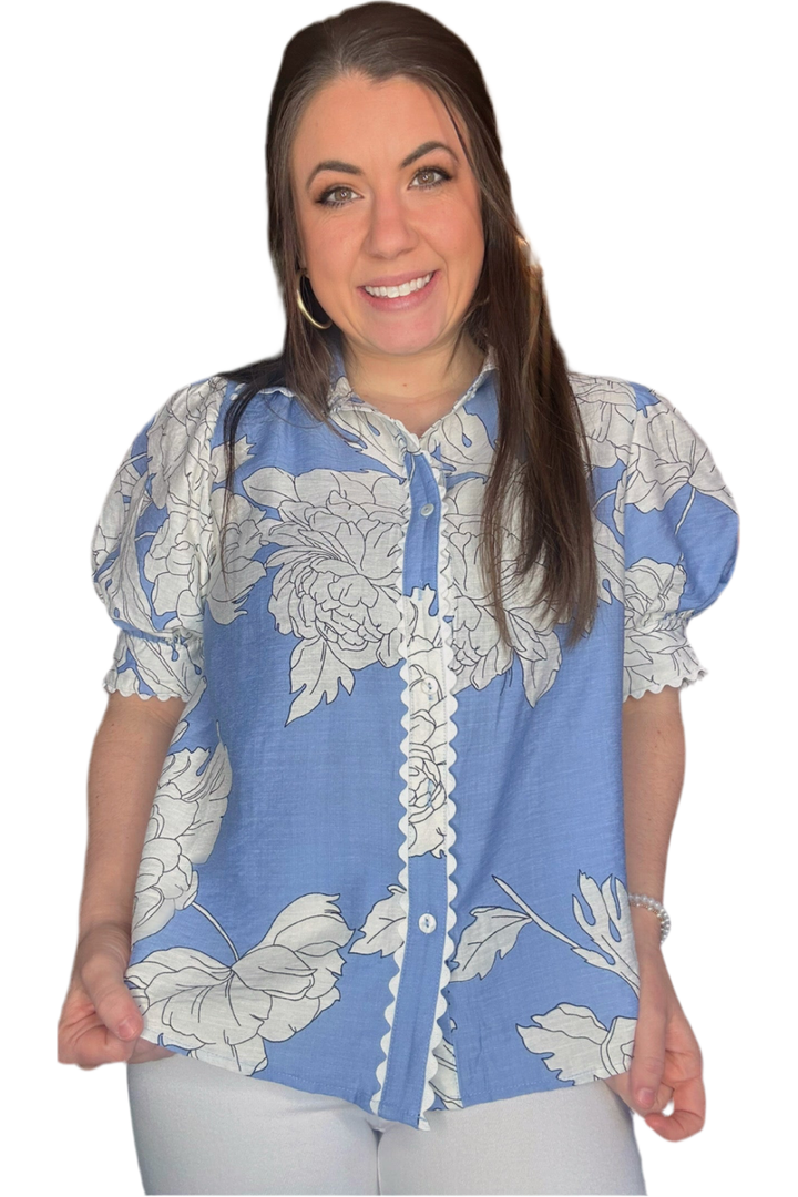 Entro Blue and White Patterned Short Sleeve Top