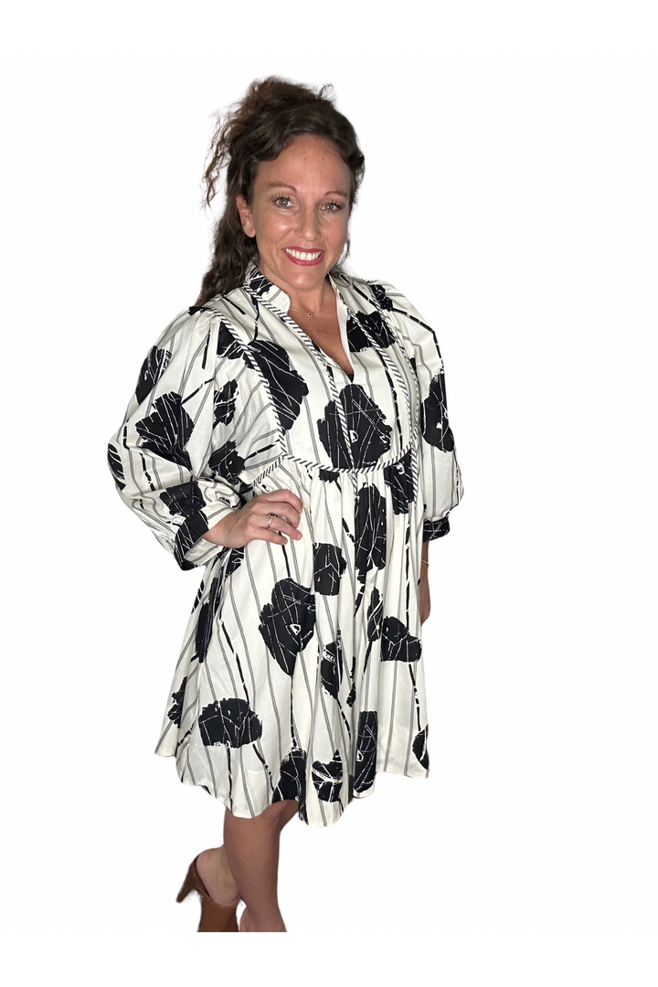 Entro Black and White Printed Dress